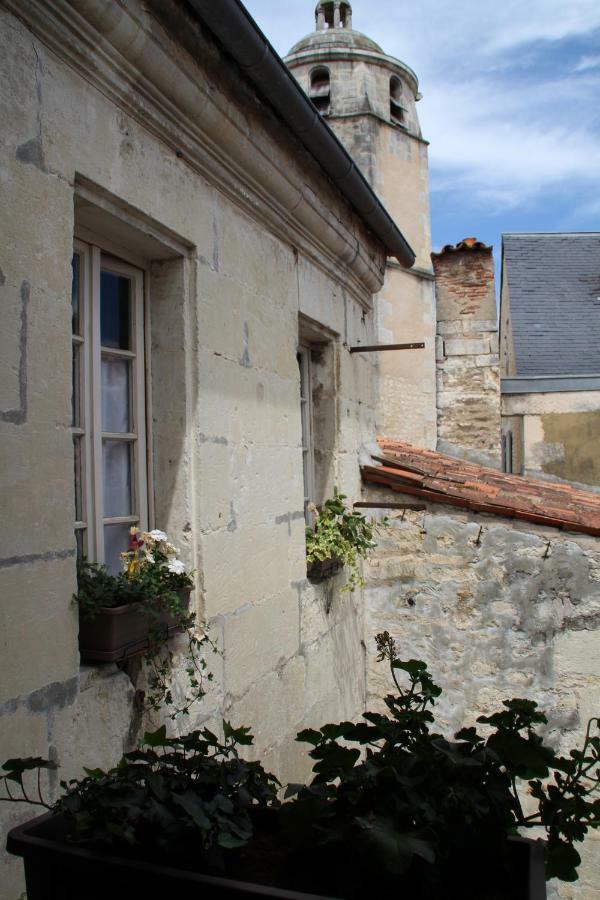 Une Chambre En Ville Saintes Exterior photo